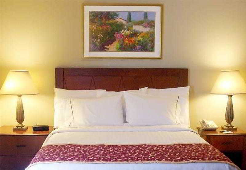 Hawthorn Suites By Wyndham 타일러 외부 사진